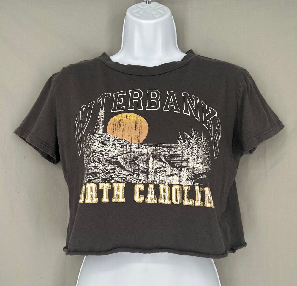 Altard State Top Women Small Gray Graphic Tee Cropped Outer Banks North Carolina